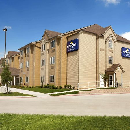 Microtel Inn&Suites Kenedy Exterior foto