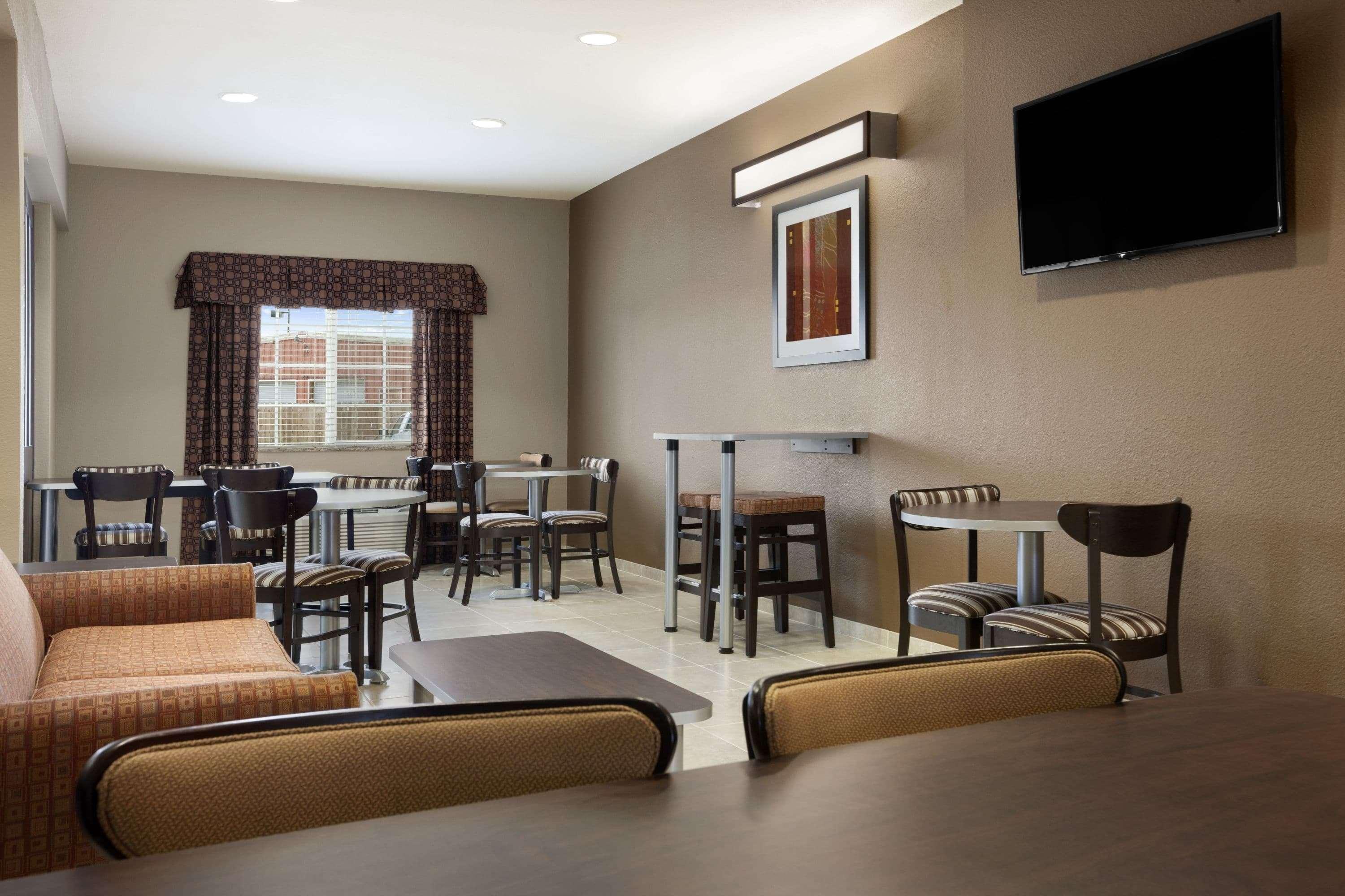 Microtel Inn&Suites Kenedy Exterior foto