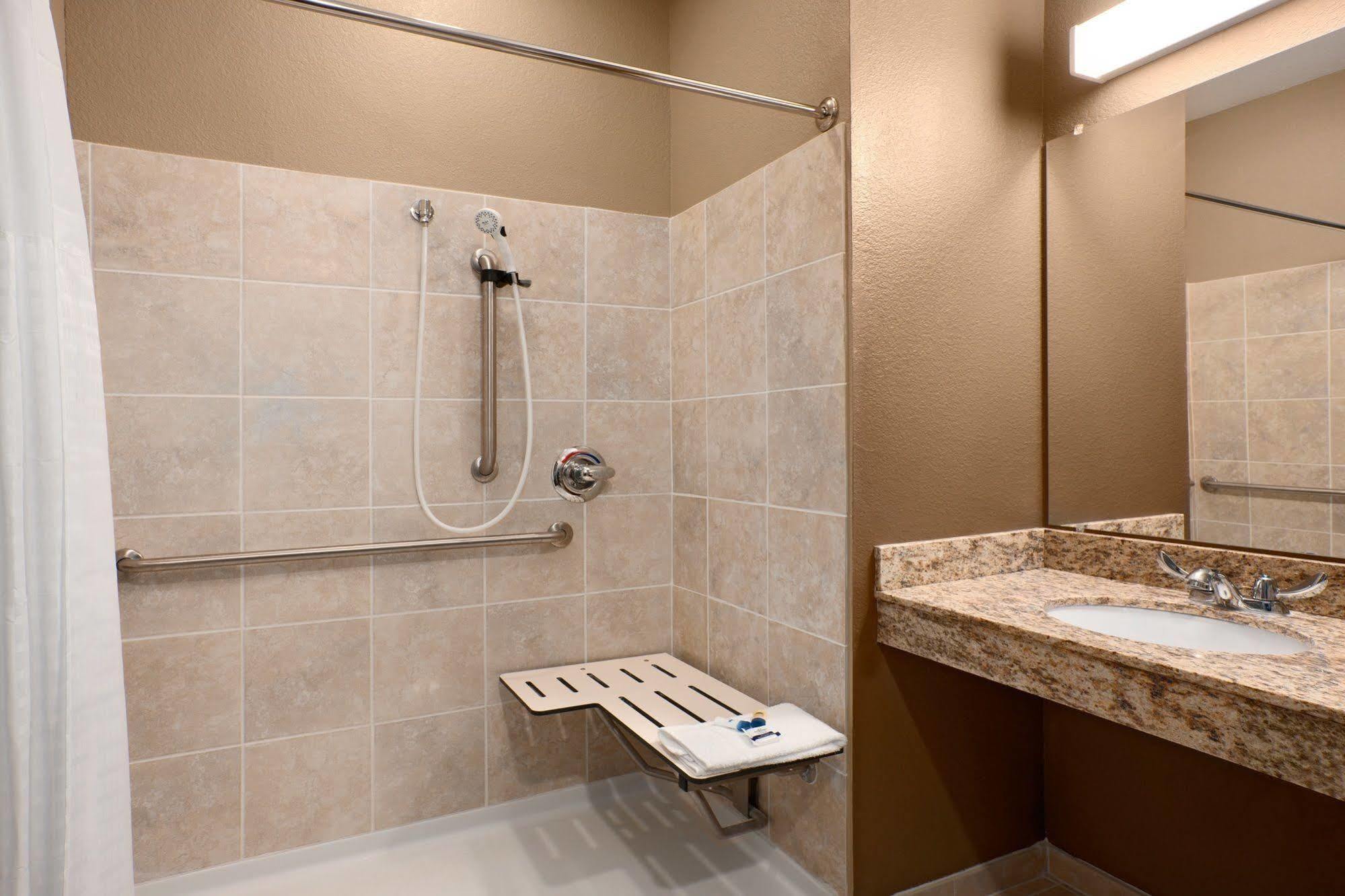 Microtel Inn&Suites Kenedy Exterior foto