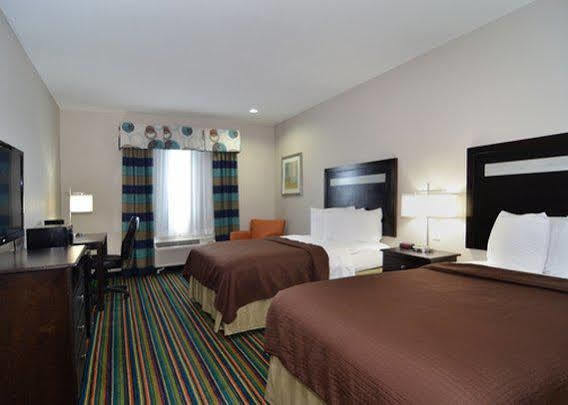 Microtel Inn&Suites Kenedy Exterior foto